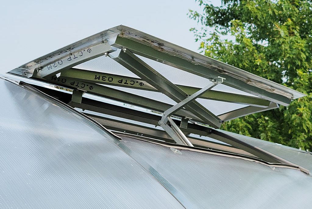 Sungrow™ Manual Roof Vent Window